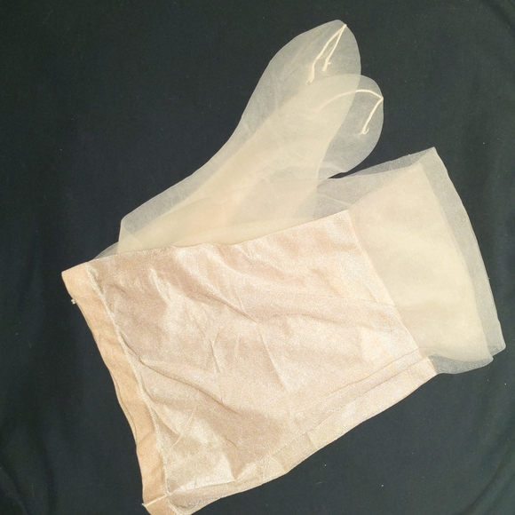 Panty hose - Picture 1 of 2